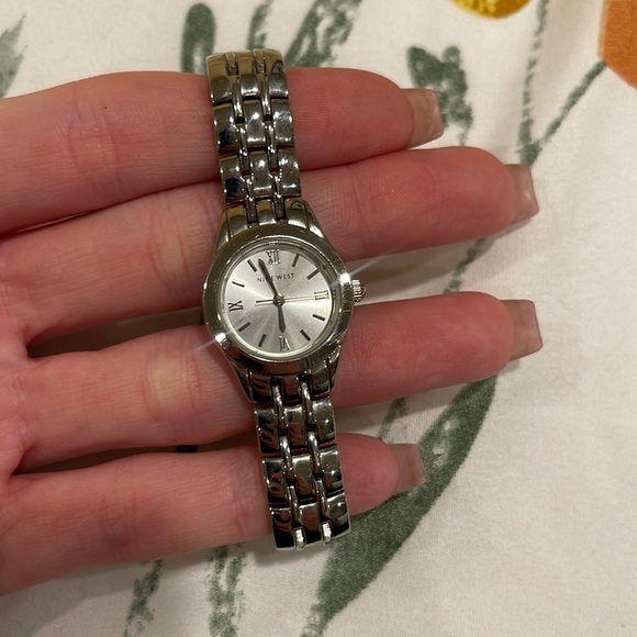 Nine West watch - Picture 1 of 6